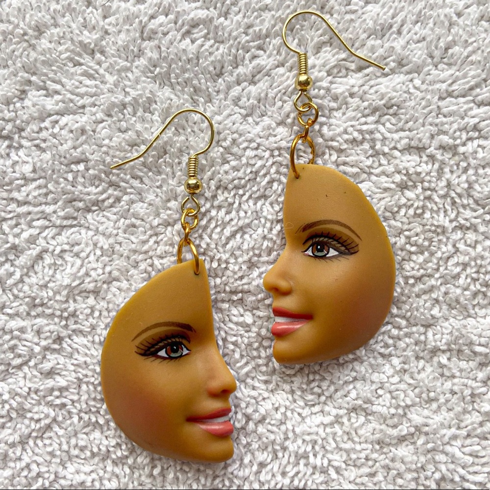 BARBIE HALF FACE/HEAD EARRINGS 💛